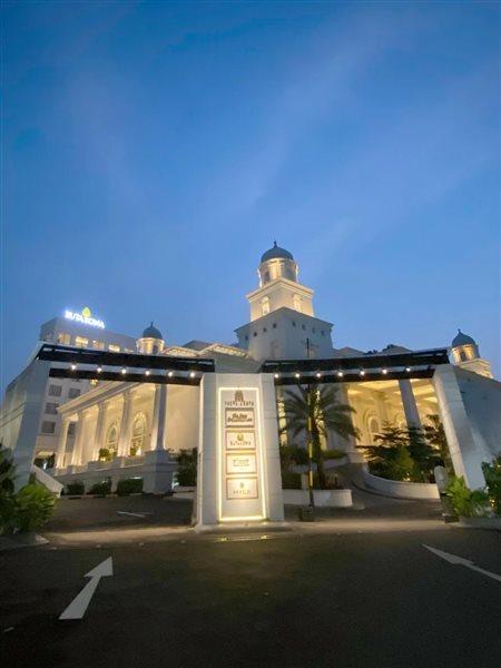 Sutasoma Hotel Jakarta Bagian luar foto